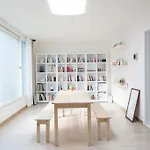 Issue Seoul